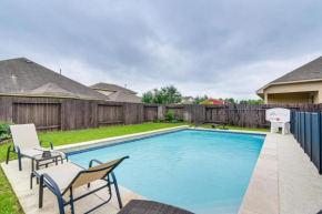 Modern Houston Home with Patio 12 Mi to Downtown!
